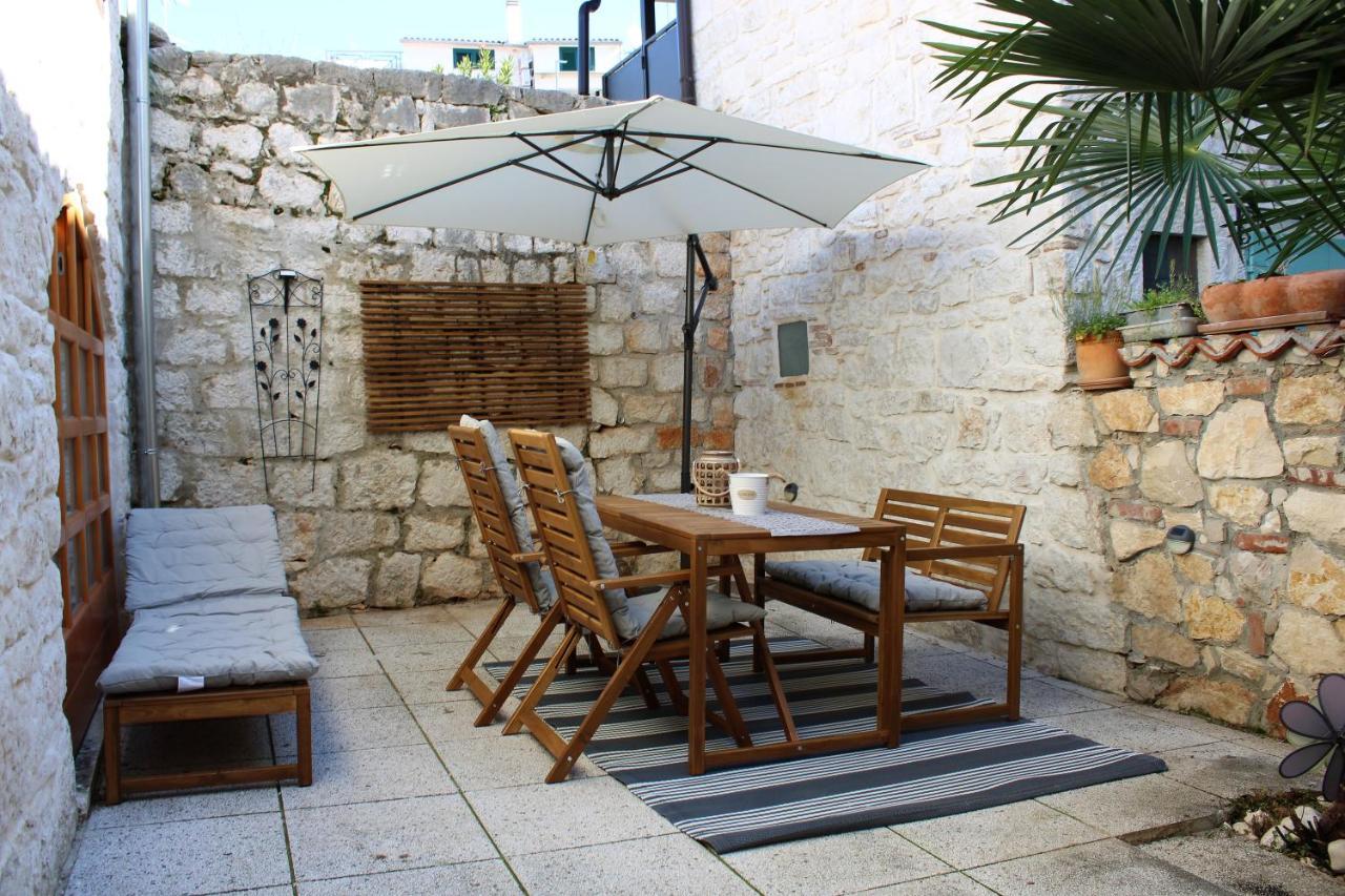 Joseph'S Yard Apartment Rovinj Kültér fotó